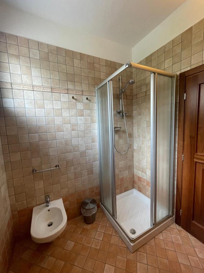 Terraced House With Garden In Dongo - Larihome A13 المظهر الخارجي الصورة