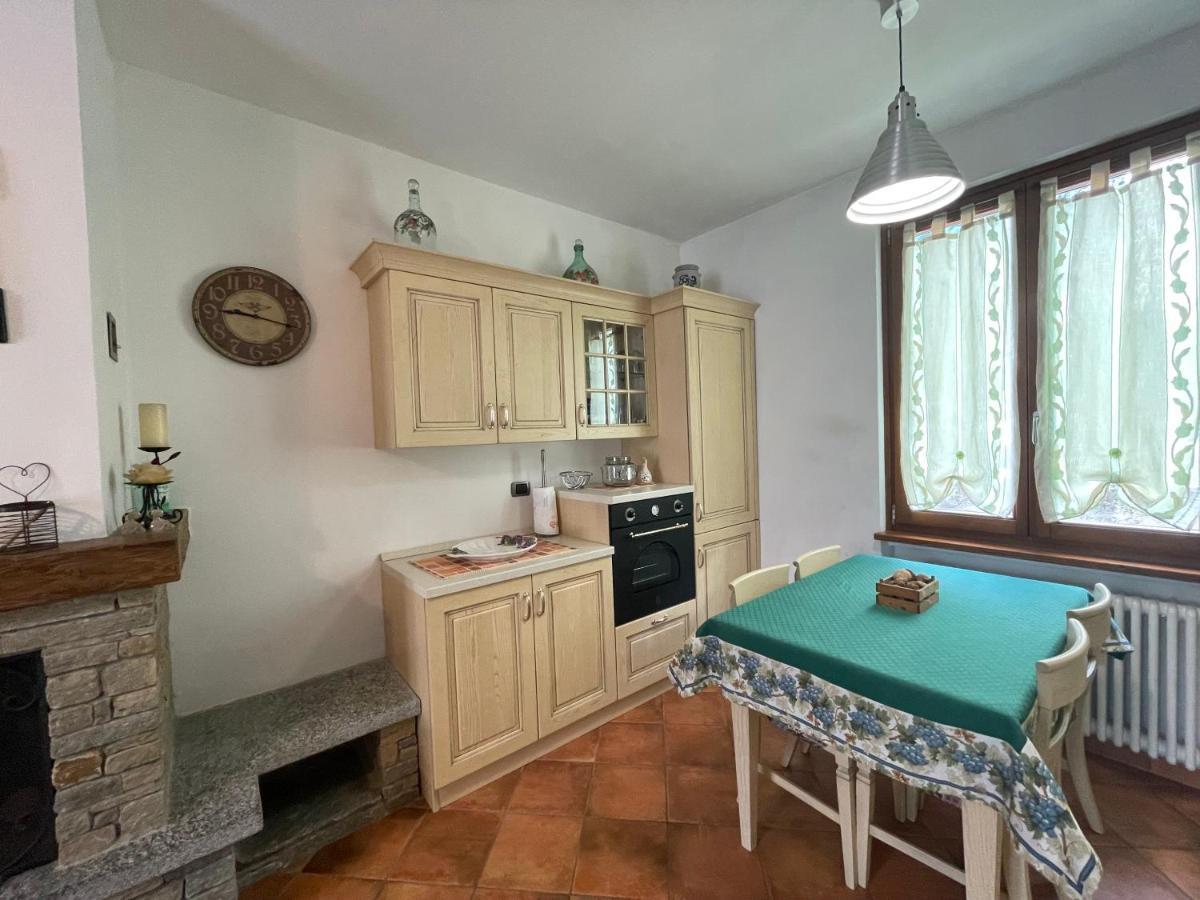 Terraced House With Garden In Dongo - Larihome A13 المظهر الخارجي الصورة